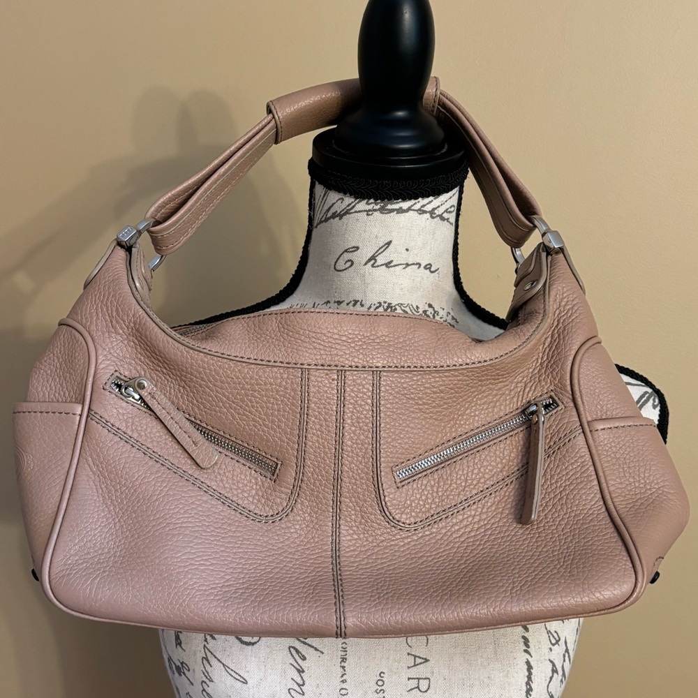 Tod’s Leather Shoulder Bag